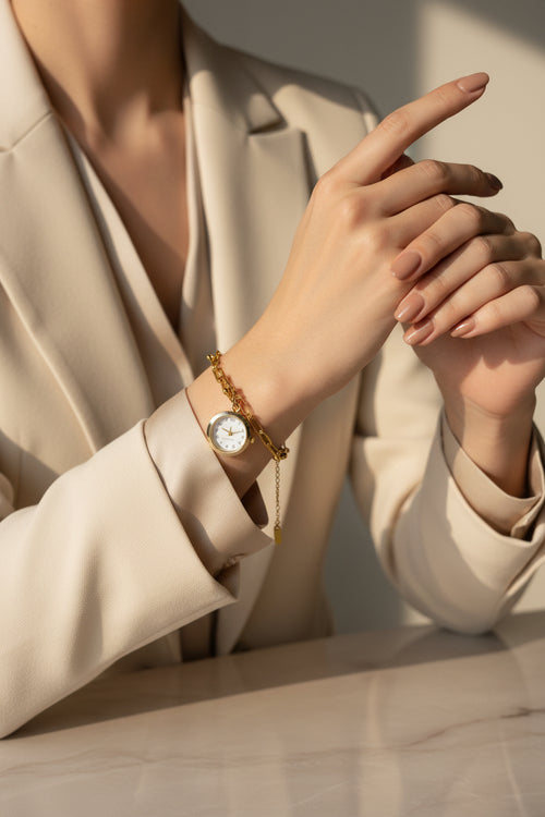 Circle chain watch