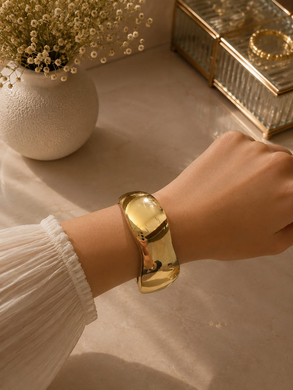 Solea Gold Cuff