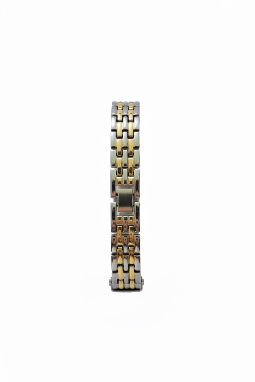 vintage Gu-cci mix silver x gold with blue dail.